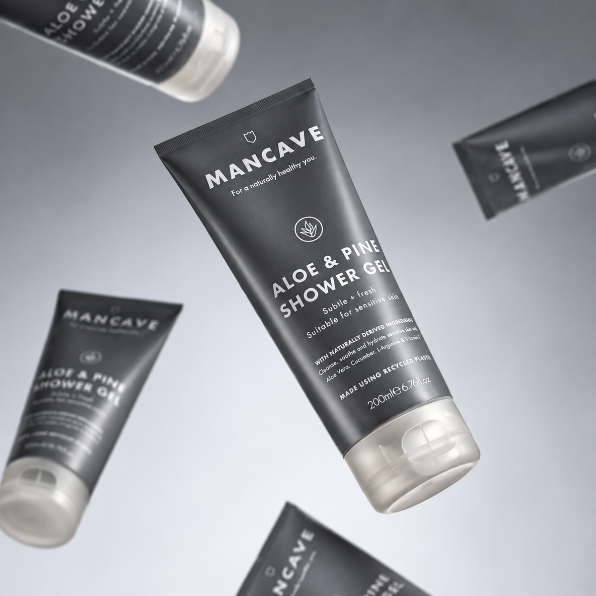 ManCave Aloe & Pine Shower Gel sammen med andre hud- og kroppspleieprodukter fra ManCave