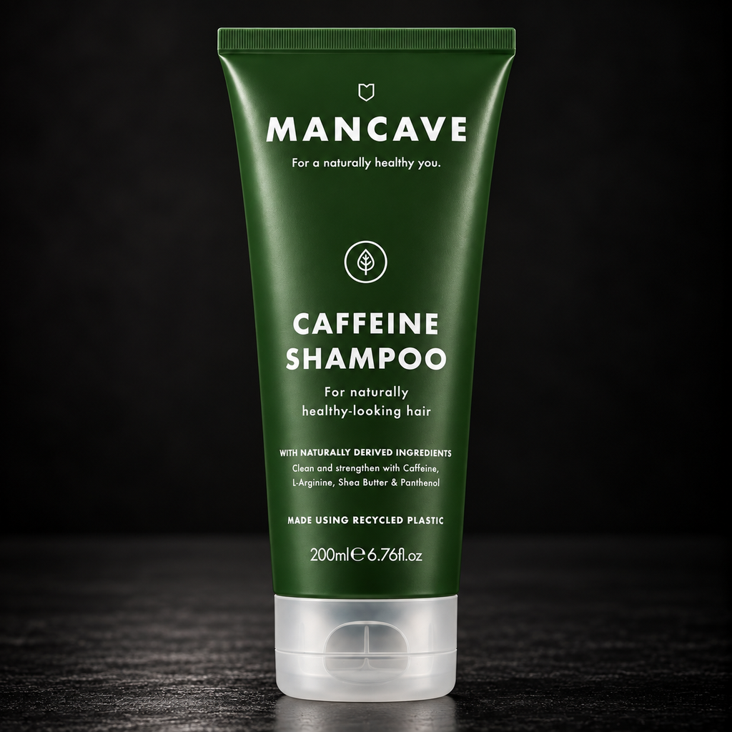 ManCave Caffeine Shampoo 200 ml på mørk bakgrunn